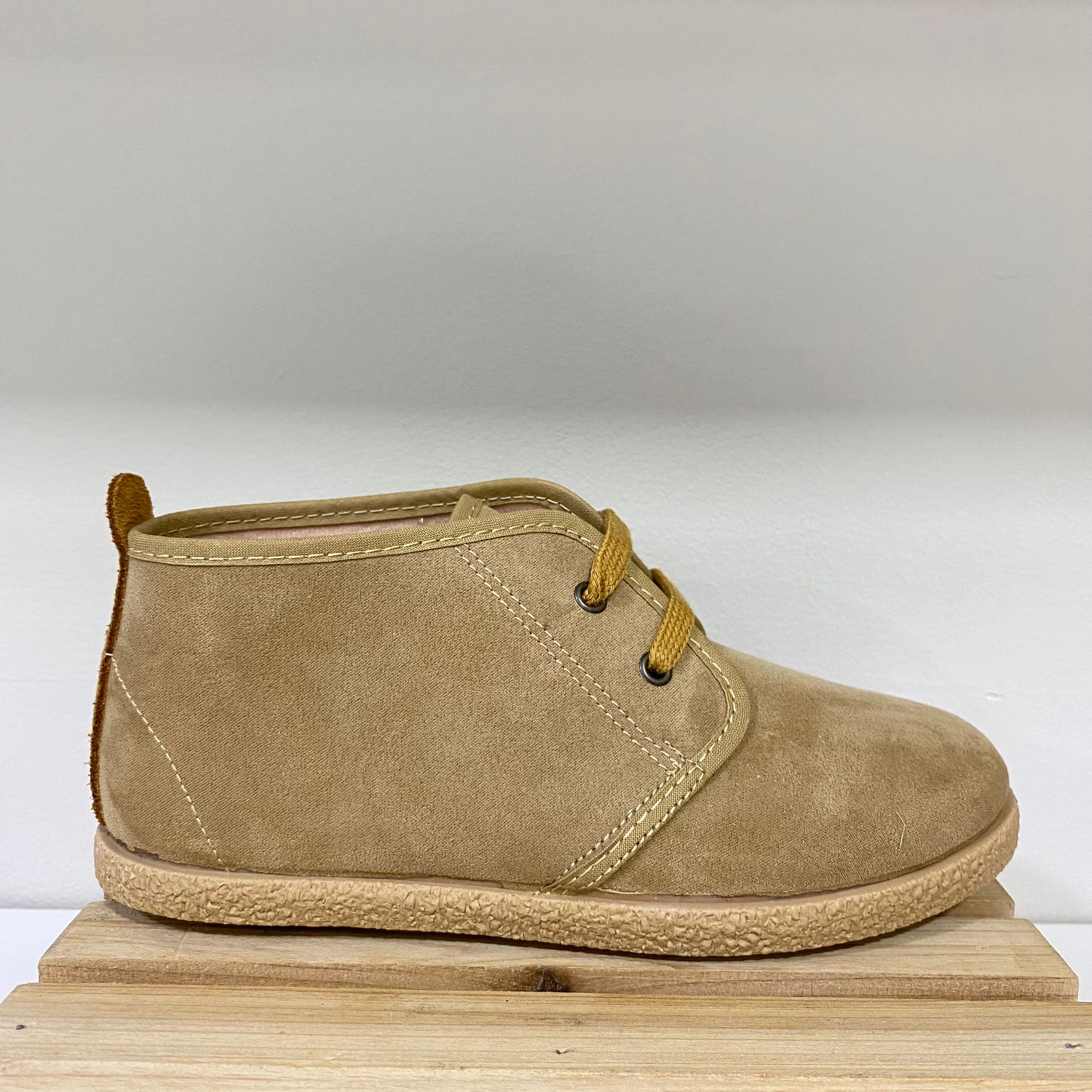Bota Serratex con cordón niño