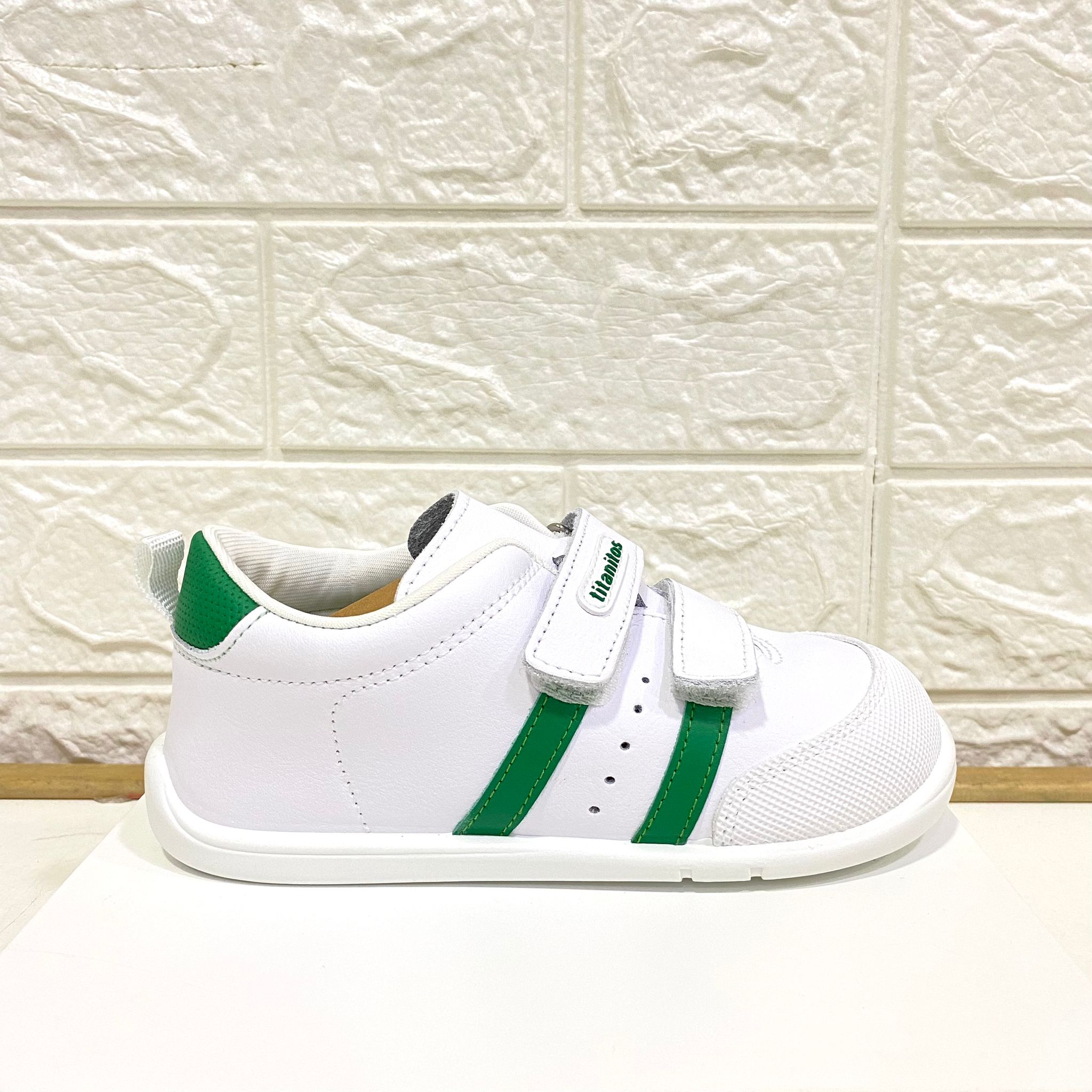 Deportiva respetuosa Titanitos Verde