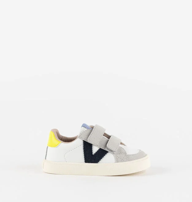 Deportiva niño respetuosa primeros pasos Victoria Azul